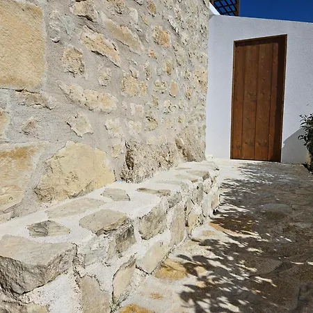 Rouga * Spanokhórion