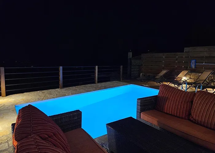 Rouga Villa *